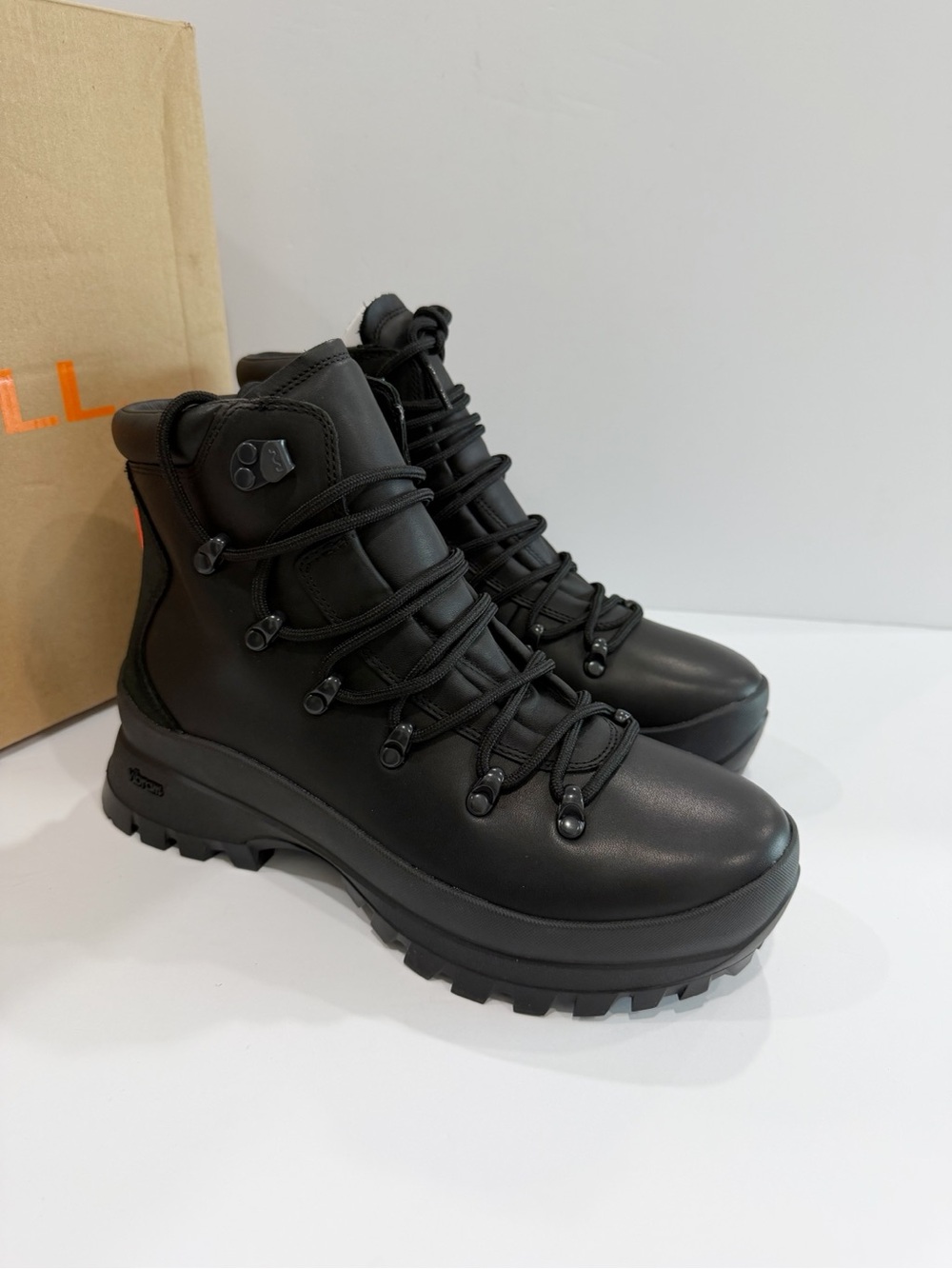 Merrell Women's Bristol Mid Leather Ankle Boots